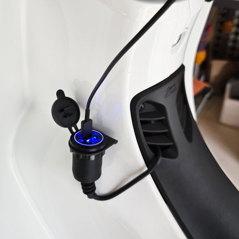 Quick Charger USB Power Kit for Honda SuperCab 50 Pro