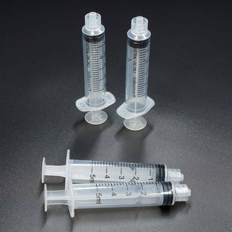 50 Pack 5ml Syringes Luer Lock with Measurement, Plastic Syringe