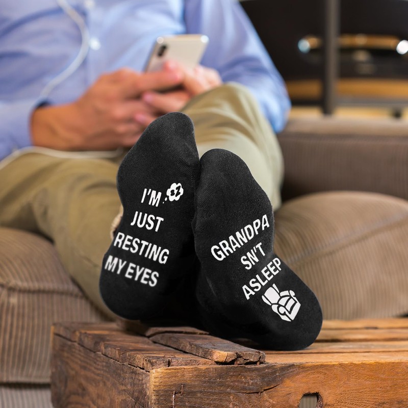 CHEERYMAGIC Novelty Funny Socks for Men Women, I'M NOT SLEEPING