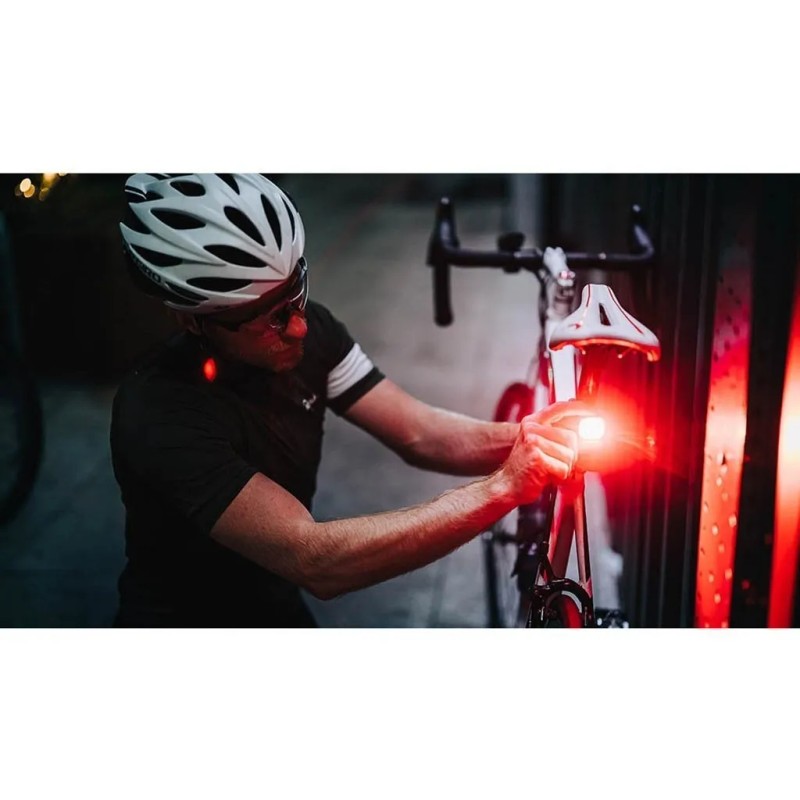 Luz trasera Bike Magicshine Smart Rn 120 lúmenes en la