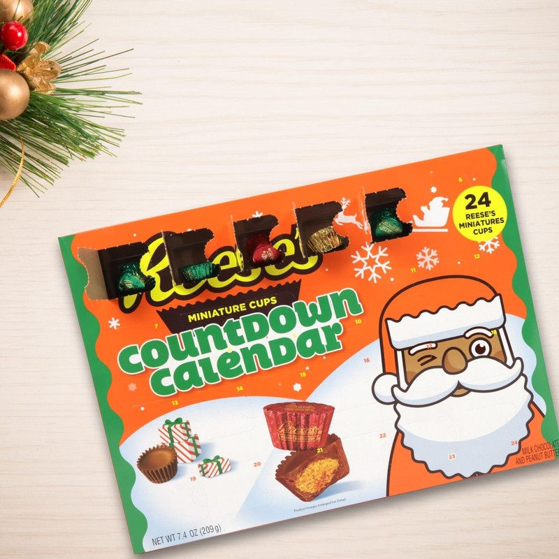 Galerie Reese's Peanut Butter Cup Advent Calendar 2024 with 24
