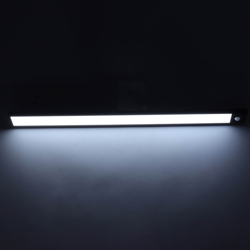 Motion Sensor Light Bar 3W 200lm White Lighting 120 Degree