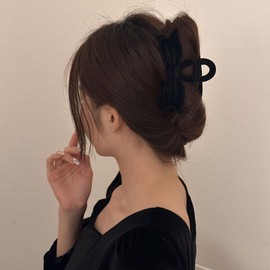 Valentine's Day Bow Hair Clips Black Hair Claw Clips Velvet Ribbon Hair Bow Clips Cute Hair Barrettes Bowknot Hairpins Sweet Hair Accessory Holiday Flocking Bow Hair Decorations Hair Clamp for Women