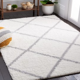 SAFAVIEH Tahoe Shag Collection Area Rug - 6'7" x 8'7", White & Grey, Trellis Design, Non-Shedding & Easy Care, 1.2-inch Thick Ideal for High Traffic Areas in Living Room, Bedroom (THO676A)