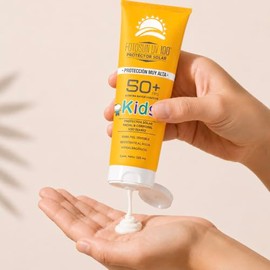 FOTOSUN UV100 FPS 50 Protector Solar Para Nios 125 ml, Protege UVAUVB, Resistente al Agua, Alta Proteccin, Hipoalergnico.                             