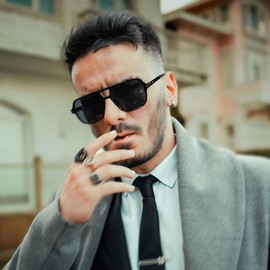 FEISEDY Retro Square Aviator Sunglasses Women Men 70s Vintage Trendy Plastic Frame Sun Glasses B4158, Black & Tortoise, 55MM