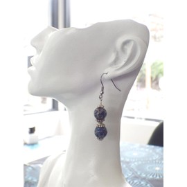 Ohrringe aus blauen kaiserlichen Jaspisperlen und tibetischen Perlen