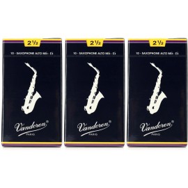 Vandoren Traditional Alto Saxophone Reeds - 2.5 (30-pack)