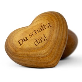 Schwabenholz® Worry Stone Heart Made of Wood – Du schaffst das! – Lucky Charm for Him and Her – Wooden Hearts with Engraving and Unique Grain