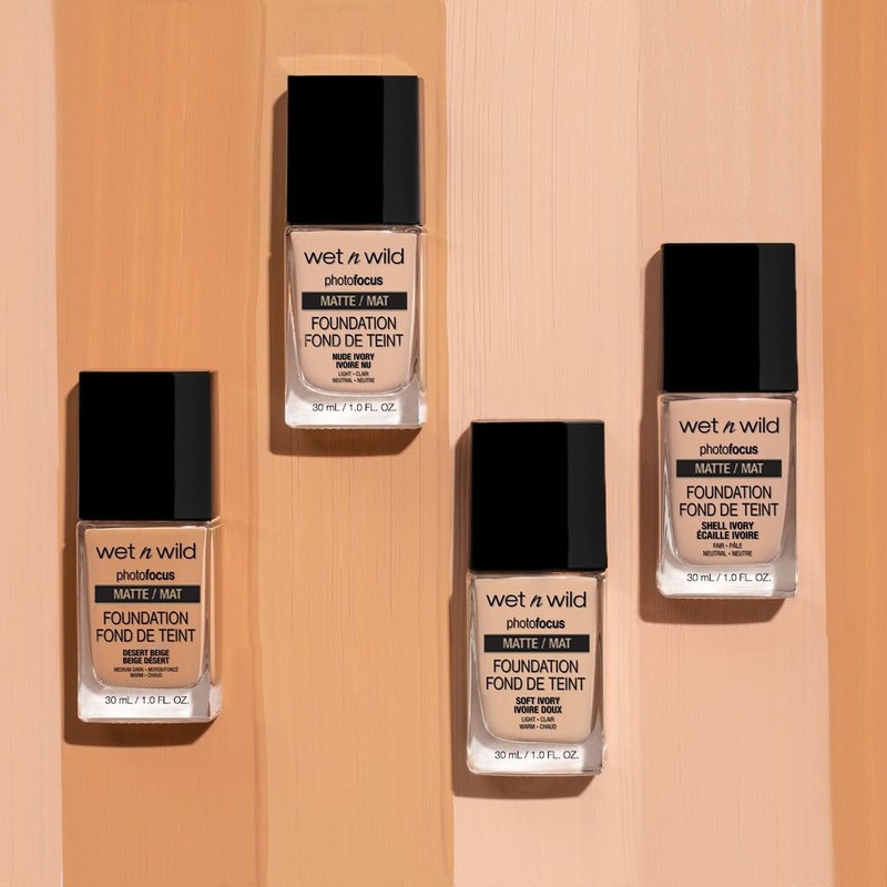 wet n wild Photo Focus Matte Liquid Foundation Peach Natural,