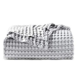 Bedsure 50% Cotton 50% Bamboo Blanket, Waffle Weave Blanket for Couch/Bed, Soft Lightweight Blanket for All Season(Full/Queen Size, 90 x 90'', Grey)
