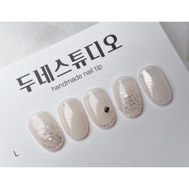Mother-of-pearl in the sparkle✨Wedding nail recommendation powder handmade nail tip - Almond / 반짝임 속엔 자개 콕콕✨웨딩네일추천 파우더 수제네일팁 - 아몬드