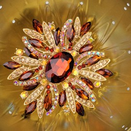 GFM® Vintage Inspired Large Size Brooch with Sparkly Crystal and Rhinestones - Christmas, Birthday, Mother's Day, Valentine's Day, Wedding Anniversary (LG4731-Brown) (BRCH-VI-LG-4731-KEK)