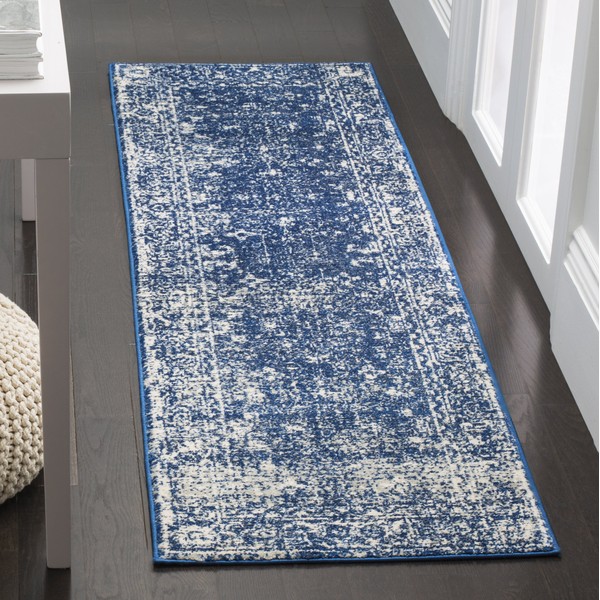 SAFAVIEH Evoke Collection EVK270A Shabby Chic Distressed Non-Shedding Living Room Bedroom Accent Rug, 2'2" x 4', Navy / Ivory