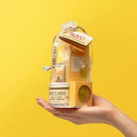 Set de regalo reparador de manos Burt's Bees | Perfect for a Skin Care Routine, Moisturizer Gift Set, Made with Clean Ingredients, Three Creams plus G