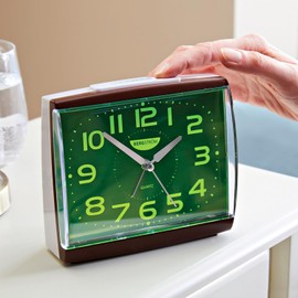 3 PAGEN® Analogue Alarm Clock with Large Luminous Numerals, Table Clock without Disturbing Ticking, Ideal for Seniors with Strong Luminous Numbers, Senior Alarm Clock with Night Light, Loud Alarm