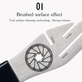 VXM Herramienta de alineación del rotor de disco de bicicleta, llave Truing Wrench Ajustador de disco de freno de bicicleta, herramienta de reparación de corrección de aplanamiento + 4 pastillas de freno de disco de bicicleta herramienta de ajuste