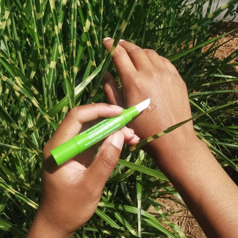 Manetik Spot Hunter Anit-Blemish Gel Pen 4 ml