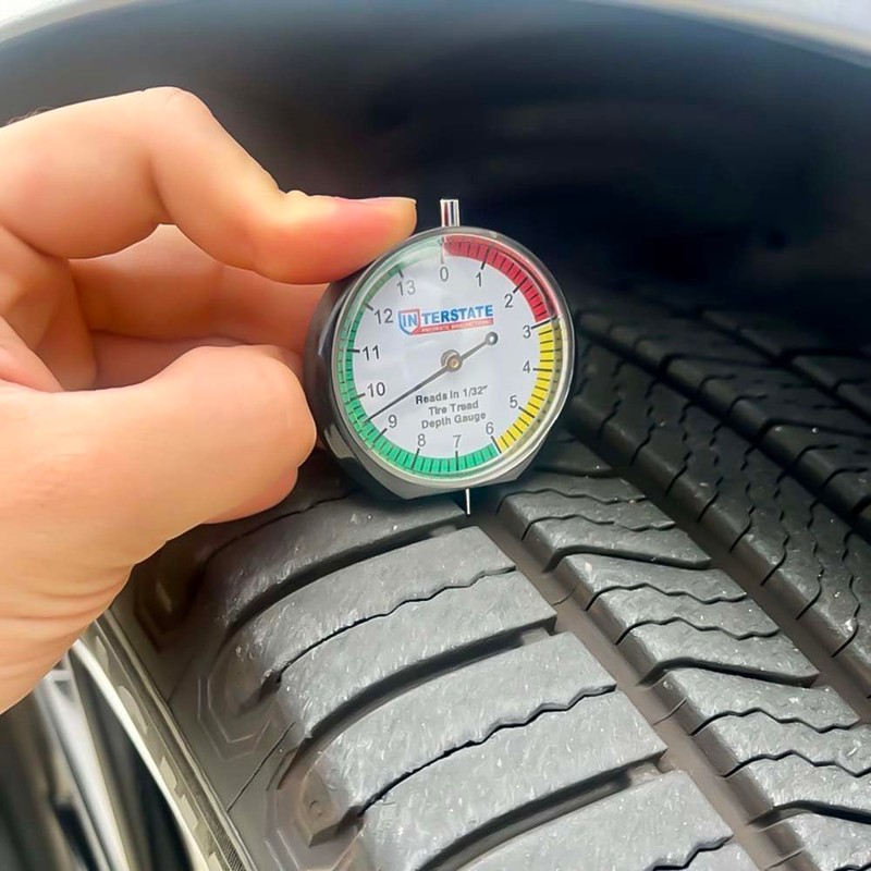 Interstate Pneumatics AMT-TG32 Professional Dial Type Tire Tread Depth Gauge
