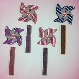 Design Ideas GelGems Valentine's Day Themed Gel Window Clings (Pinwheels, Small Bag)