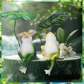 Frog Statue for Garden Decor - 2 Pack Miniature Resin Tipsy Figurine with Umbrella, Waterproof Planter Hugger Outdoor Gift for Pots Patio Yard Balcony Lawn Ornament