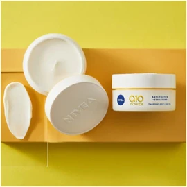 NIVEA Q10 Power Anti-Falten + Straffung Tagespflege für glattere & jünger aussehende Haut, Tagescreme mit LSF 15, 50 ml