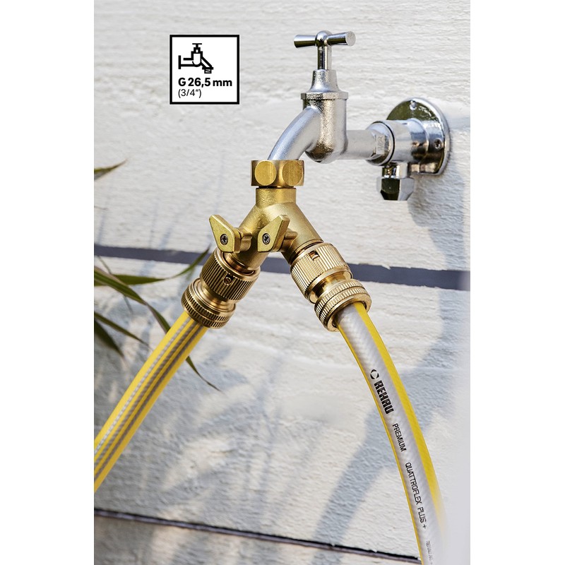 REHAU 2-way distributor made of robust brass, simultaneous connection of