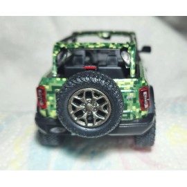 KINSMART 2022 Ford Bronco  Open Roof, Green Digital Camo