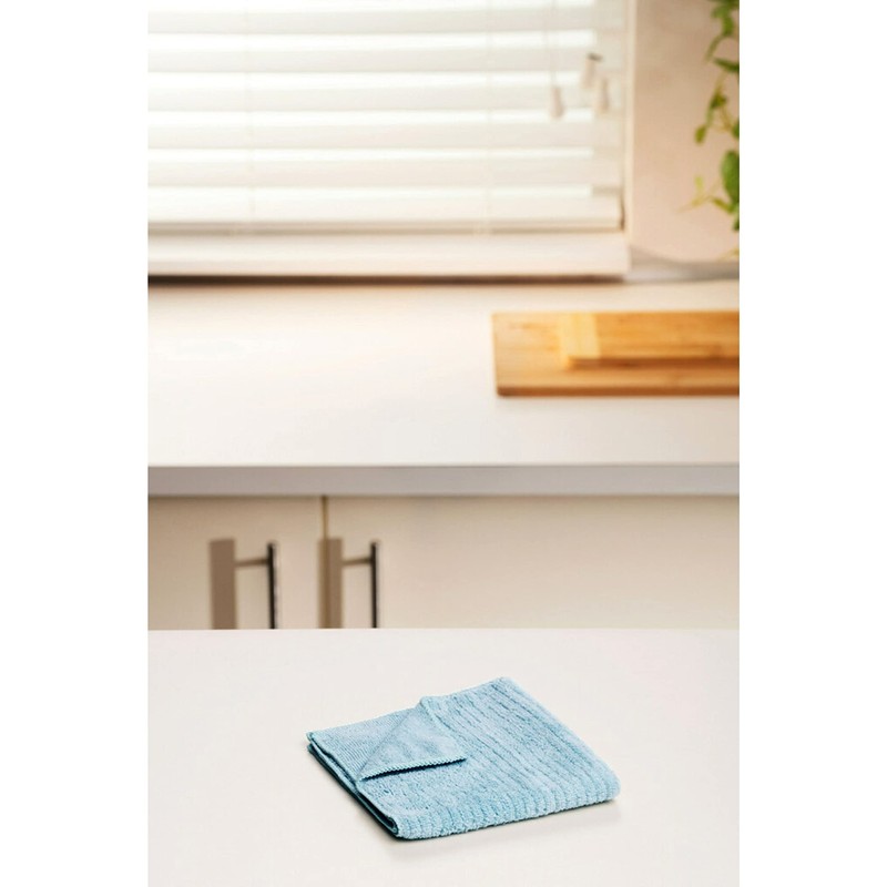 Scotch-Brite 3-in-1 Microfiber Kitchen Cloth, Streak-Free Cleaning, 1 Cloth