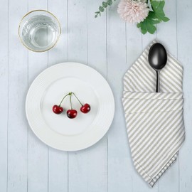 AKCOT - Servilletas de tela de algodón pequeñas a rayas, juego de 6 servilletas de cena (18 x 18 pulgadas), tela de uso diario para eventos, regalo, decoración del hogar, fiesta de cocina, boda, beige