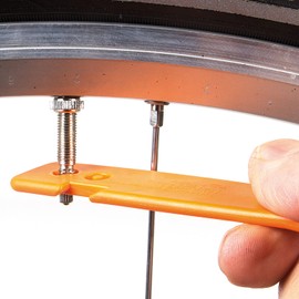 SKS GERMANY Levermen Tyre Levers Set of 3 Bicycle Accessories, Sturdy High Performance Plastic, Includes SV Key and AV Bleeder, Notch for Fixing to the Spoke, Made in Germany, Orange