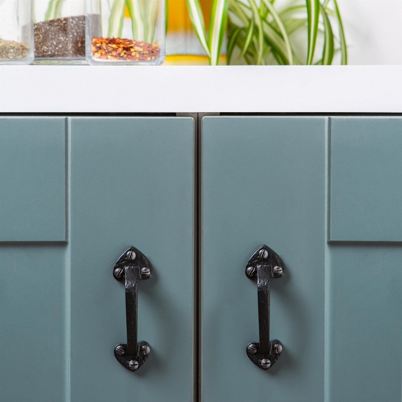 Hammer and Tongs - Rustic Arrowhead Door Handle - H100mm