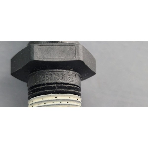 Detroit Diesel GENUINE OEM DETROIT DIESEL TEMPERATURE SENSOR DDE 23527831