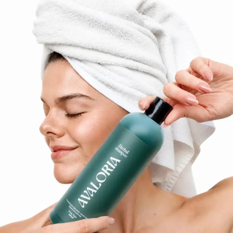 Shampoo Avaloria Botánico Anticaída y Crecimiento Natural 480 ml, sin