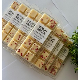 Devon Melts - Strawberries & Cream - Highly Scented 100% Soy Wax Snapbar