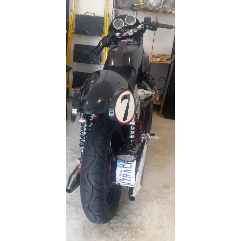 Beetelo Moto Guzzi V7 Fender Eliminator side mount license plate