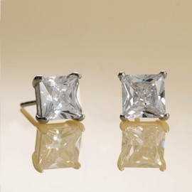 Namana 925 Sterling Silver Square Stud Earrings for Women, Sterling Silver Studs for Women with Solitaire 6 mm Square Cubic Zirconia, Womens Stud Earrings with White Stones, Jewellery Gifts for Women