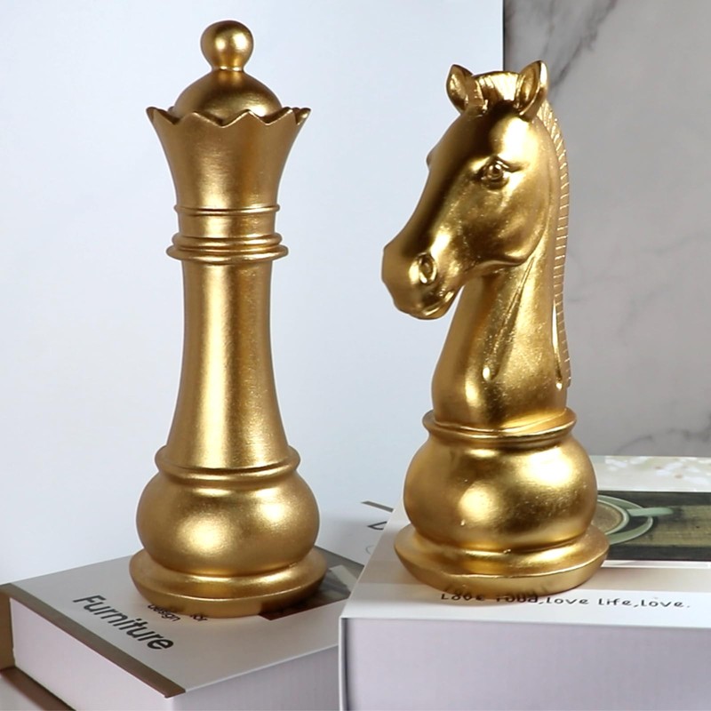 Elegant Gold Resin Chess Piece Statue - Large Decorative King