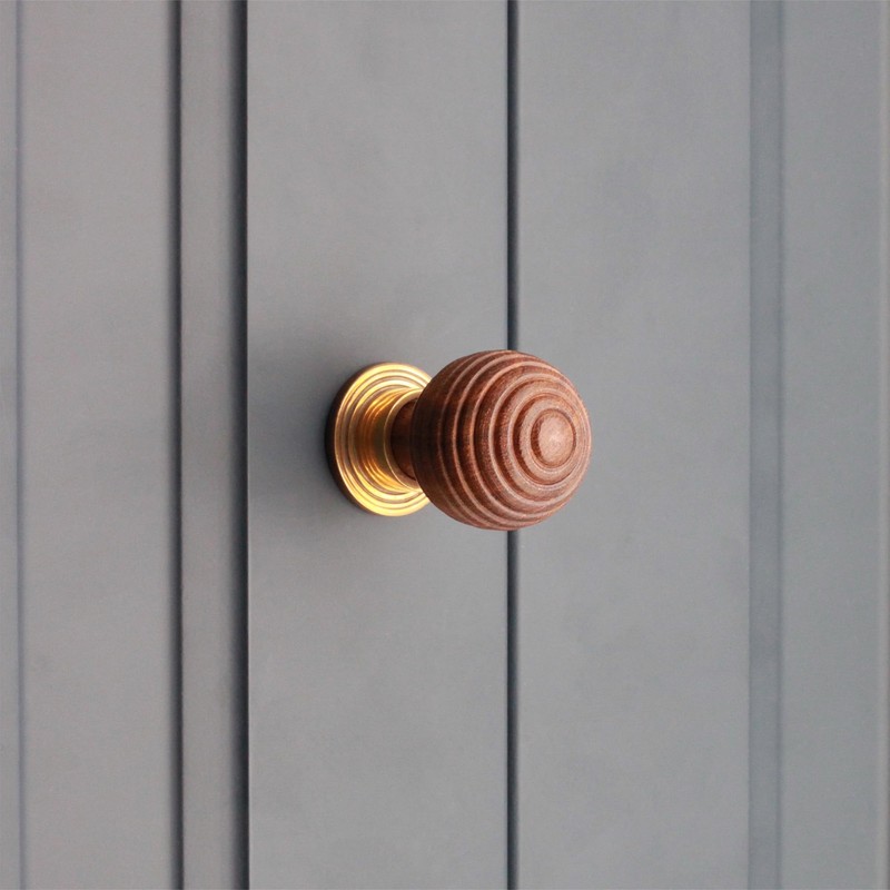 Infinity Decor Traditional Rosewood Preston Reeded Beehive Wooden Cupboard Knob