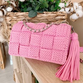NOTIONSLAND 400g T Shirt Yarn Knitting Yarn Fabric Crochet Yarn for Bag Basket Blanket Home Decoration - Peach Powder Plain Yarns