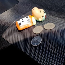 Multifunctional car dashboard anti-slip pad for mobile phones / 차량용 다기능 대쉬보드 자동차 핸드폰미끄럼방지패드