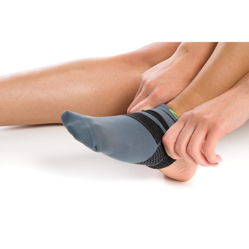 ZaTech Plantar Fasciitis Sock, Compression Socks (Gray/Black, Medium)