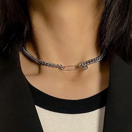 Safety Pin Necklace Paperclip Chain Necklace Gold Charm Necklace for Women Cuban Link Chain Necklace Trendy Stuff