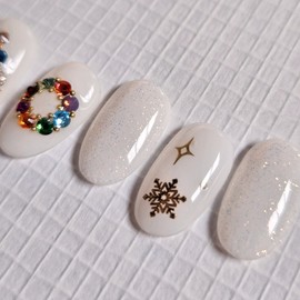 Christmas Jewel Handmade Nail Tip Tree Wreath Snowflake Nail - Round Short / 크리스마스 주얼 수제네일팁 트리 리스 눈꽃네일 - 라운드숏