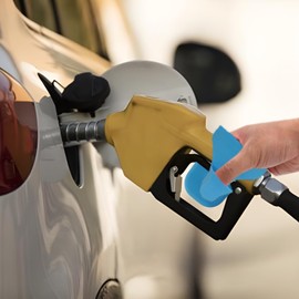 ACUDUDOMA Reusable Silicone Fuel Glove with Magnet, Silicone Glove for Pumping Gas, Protect Hands from Filthy Gas Pump Handles and Keypads, Durable and Universal (blue)