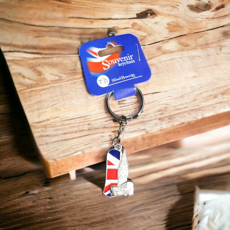 London Letter I Keychain - Metal Keyring with UK Symbols