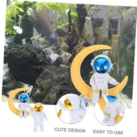 Mobestech 2sets Aquarium Astronaut Ornaments Lovely Spaceman Decor for Fish Tank Cute Desktop Decoration with High Durability and Practicality for Photography Props 2pcs*2