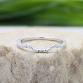 SAVEARTH DIAMONDS Round Lab Created Moissanite Diamond Enhancer Wedding Band for Women (0.10 ct, Color G-H, Clarity VVS1) in 14K White Gold Plated 925 Sterling Silver Size-7