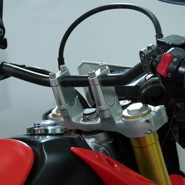 Xitomer 7/8'' 22mm Motorcycle ATV Dirt Bike Handlebar Risers With Clamps, Fit for Grom MSX125 / CRF 250L /KLR650 /DRZ 400 /S/V-Strom /FZ1 / FZ8 / TW