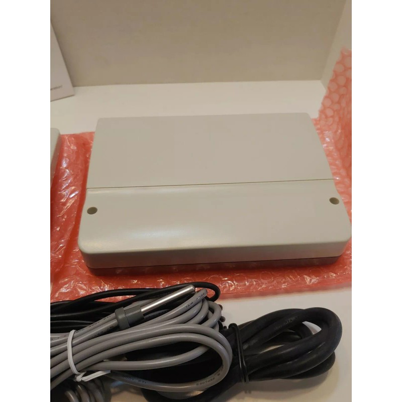 2XNTC10K Solar System Controller SR868C8 for Split Pressurized Hot Water